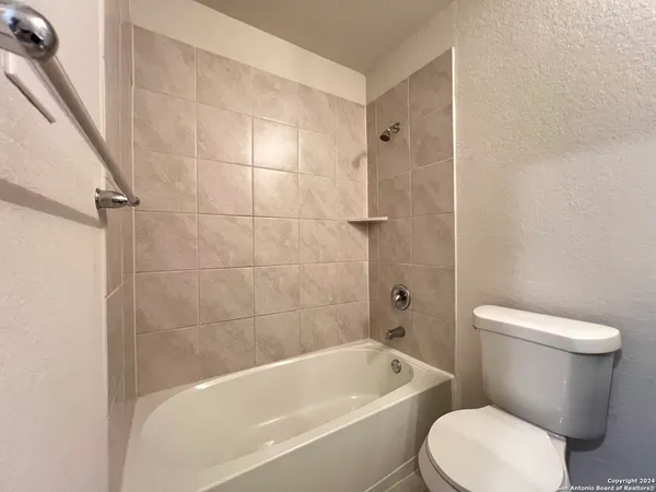 $2,295 | 947 Red Merganser, San Antonio, TX 78253