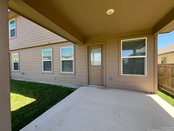 $2,295 | 947 Red Merganser, San Antonio, TX 78253