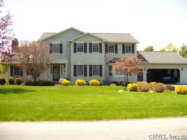 8446 Woodbox Road Manlius, NY 13104 - Photo 1 of 1 Exterior Front