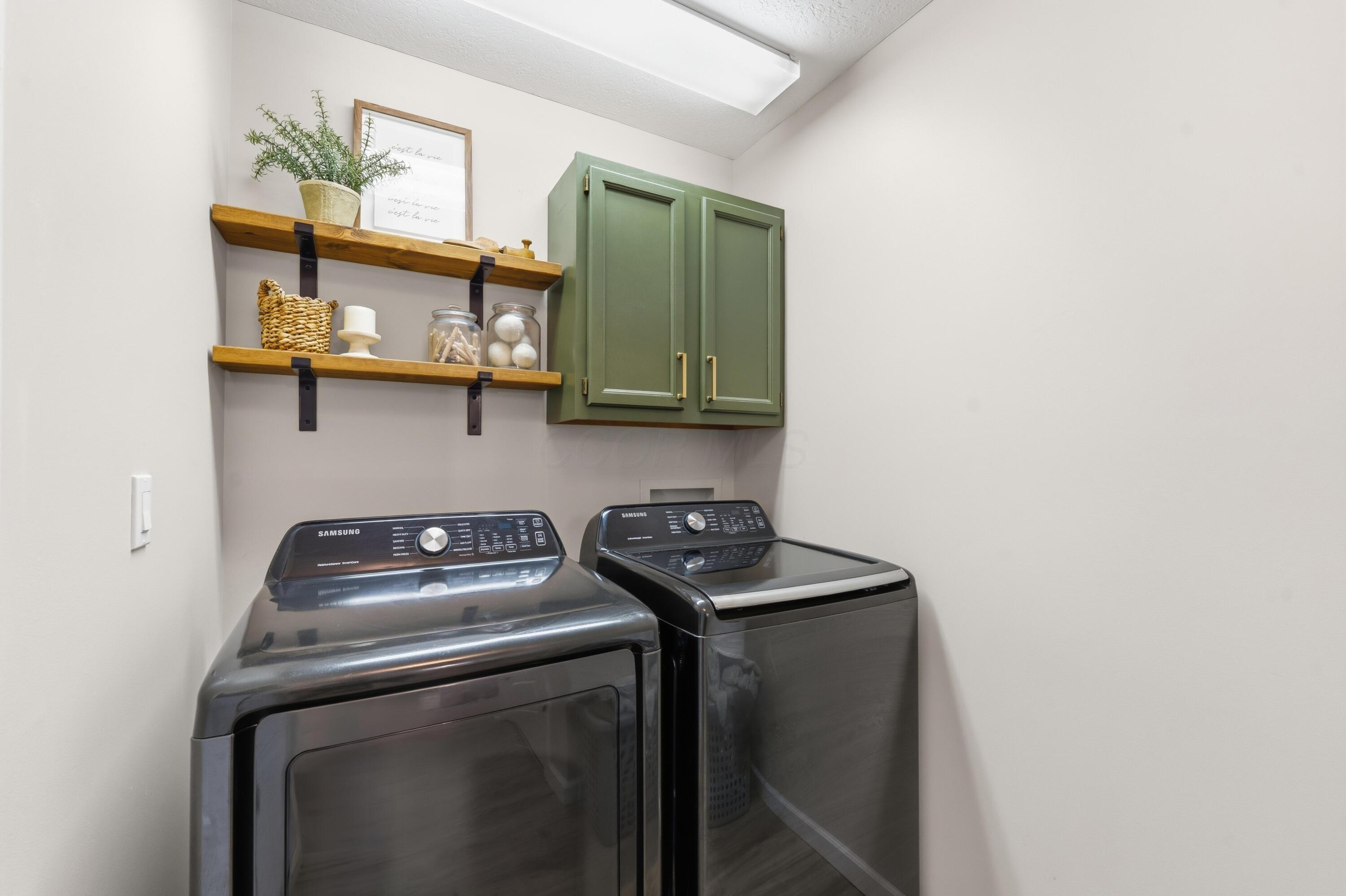 9043 Long Road Ostrander, OH 43061 - Photo 14 of 33 Laundry