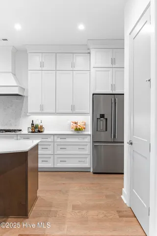 $875,000 | 1712 Herons View Drive, Wilmington, NC 28401