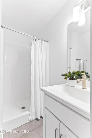 $875,000 | 1712 Herons View Drive, Wilmington, NC 28401