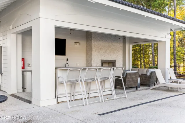 $875,000 | 1712 Herons View Drive, Wilmington, NC 28401