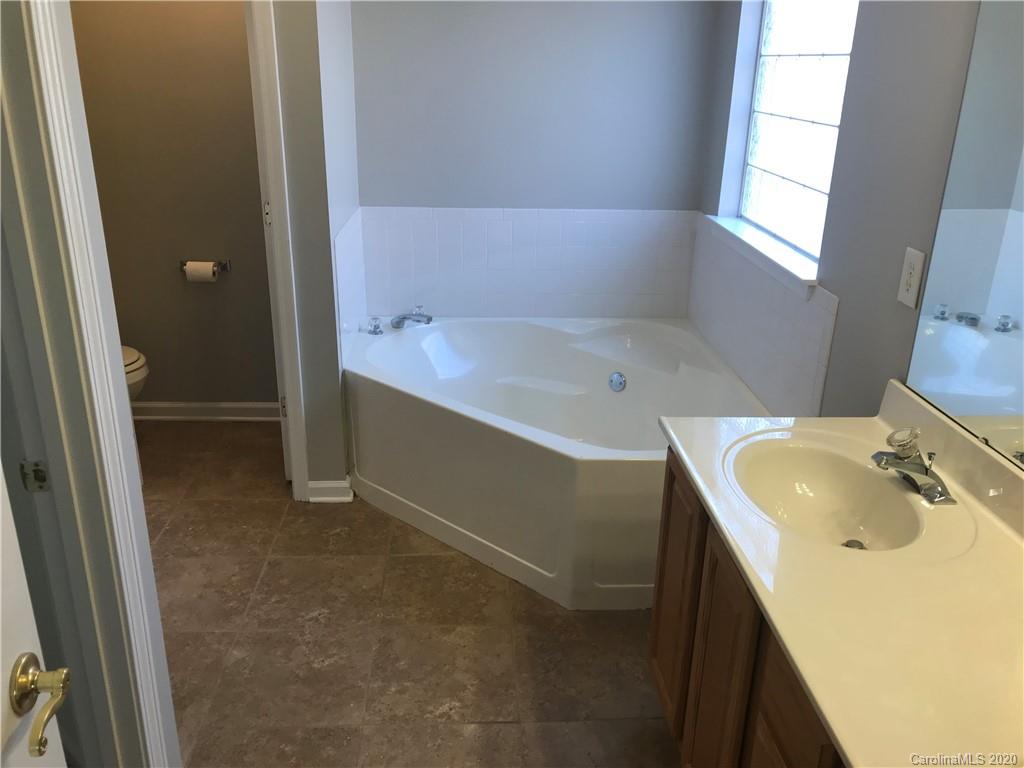 413 Danielle Way, Unit 3 Fort Mill, SC 29715 - Photo 6 of 19 Gallery Image 6