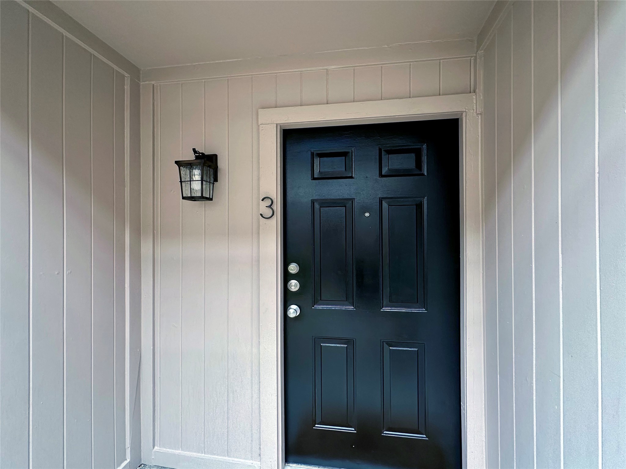 5528 Beverly Hill Street, Unit 3 Houston, TX 77056 - Photo 4 of 50 a view of elevator with hallway