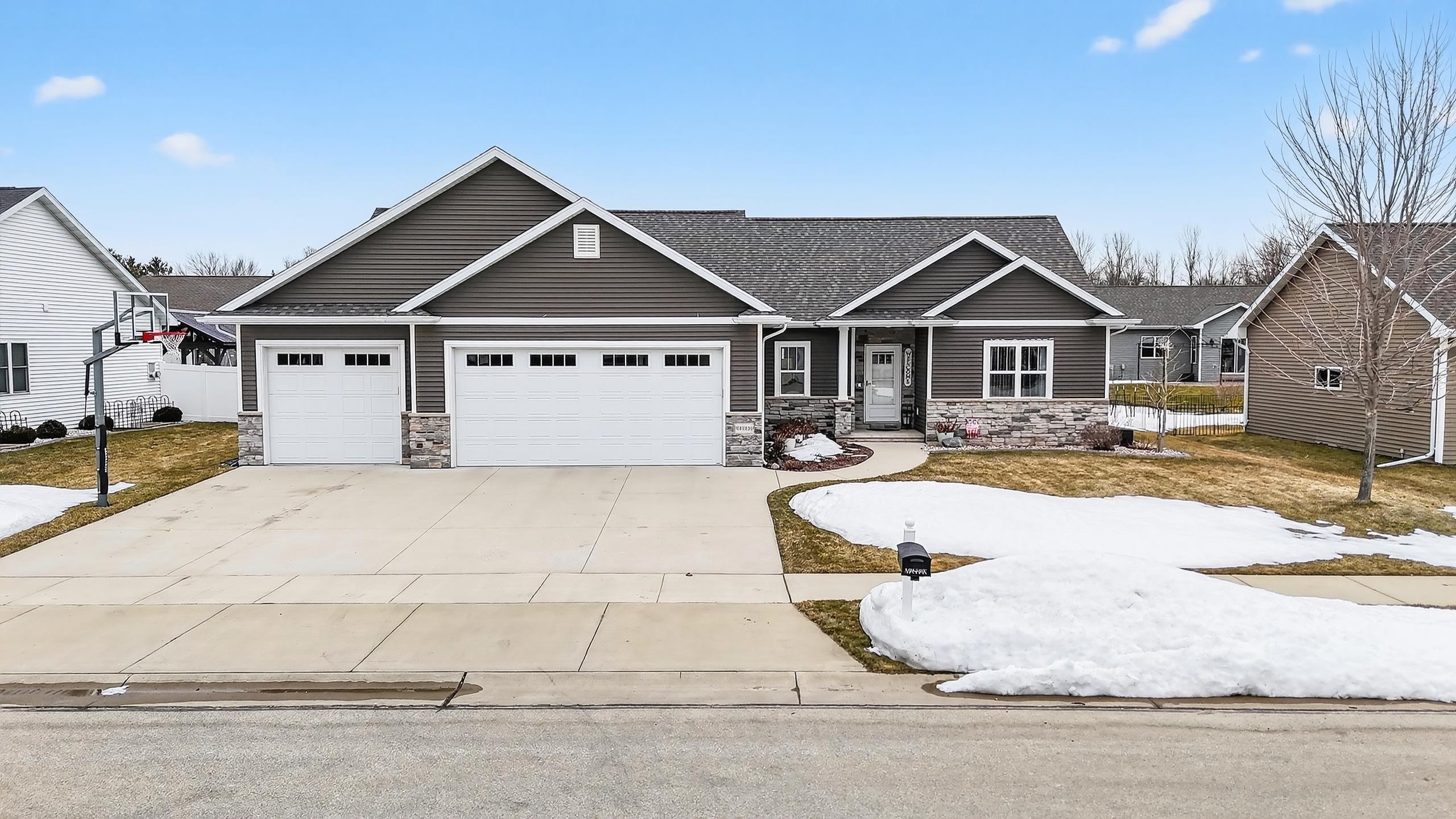 W6036 Zach Street Menasha, WI 54952 - Photo 1 of 49
