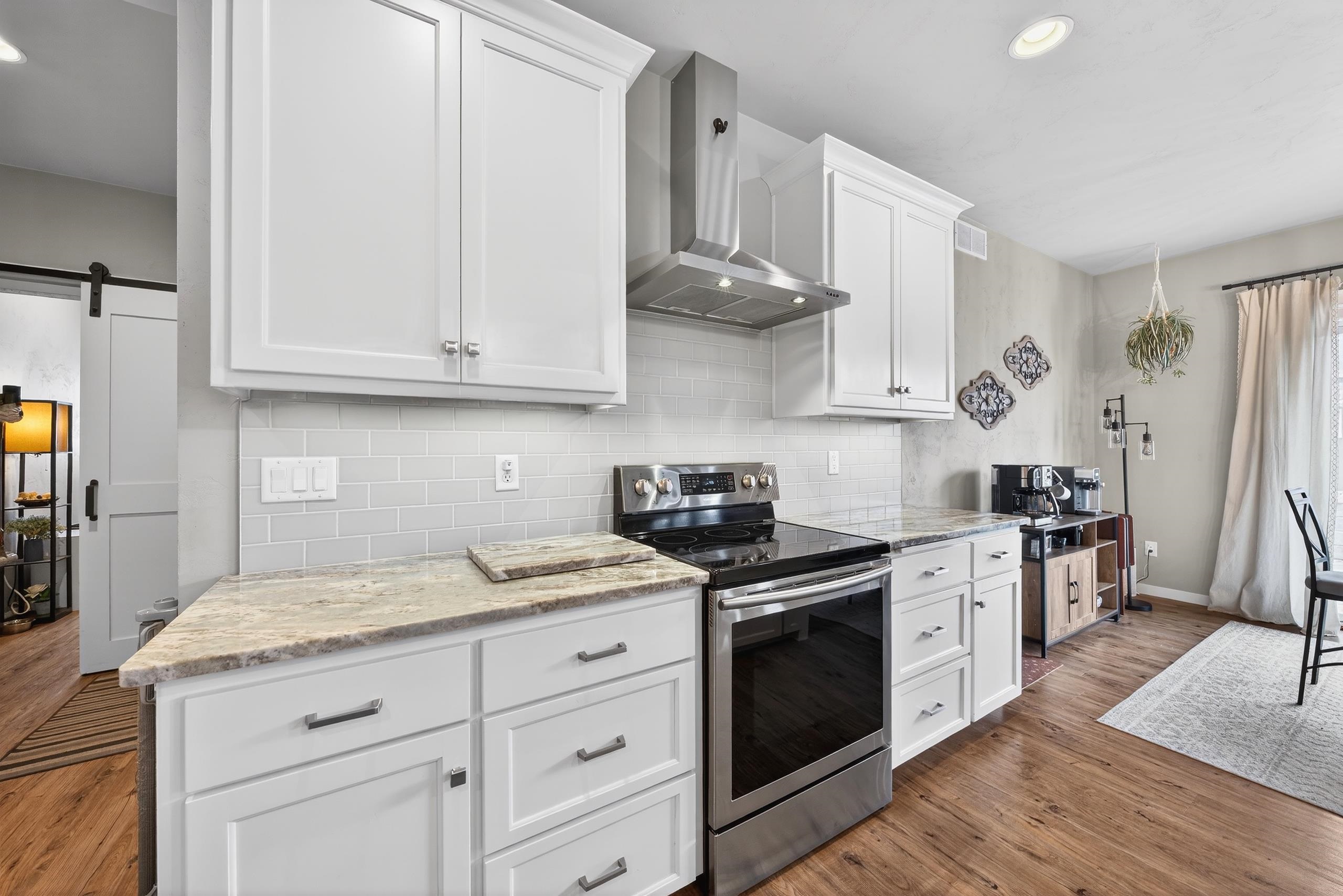 W6036 Zach Street Menasha, WI 54952 - Photo 9 of 49