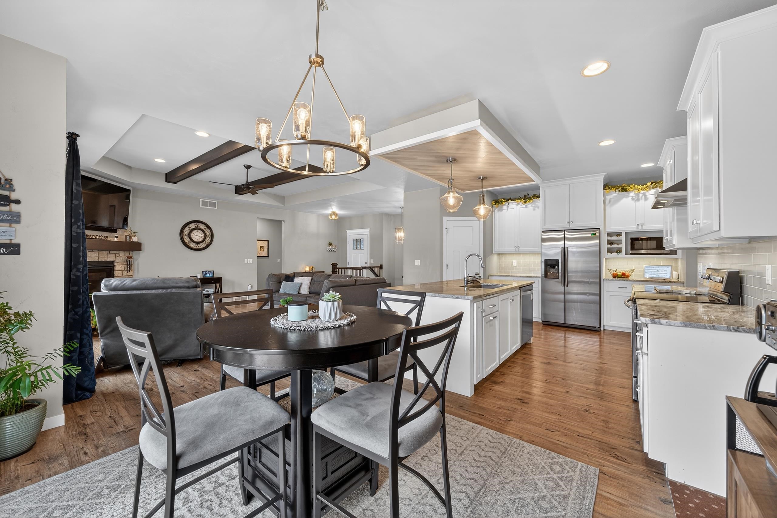 W6036 Zach Street Menasha, WI 54952 - Photo 10 of 49