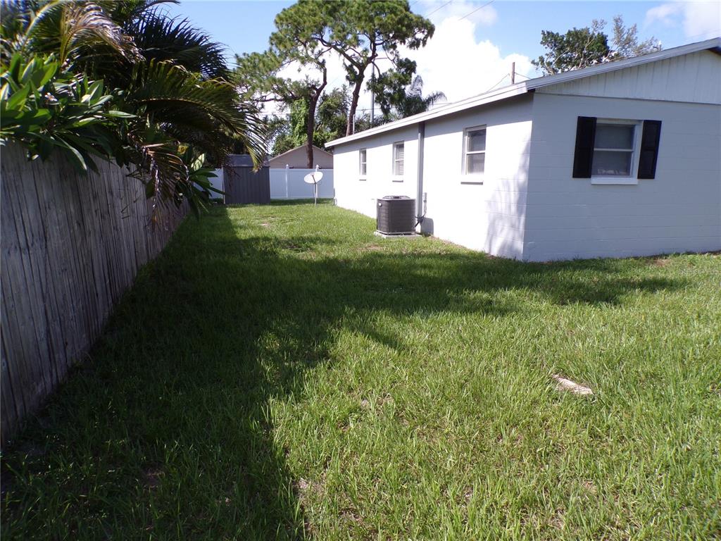 1878 Trotter Road Largo, FL 33774 - Photo 21 of 23 Gallery Image 21