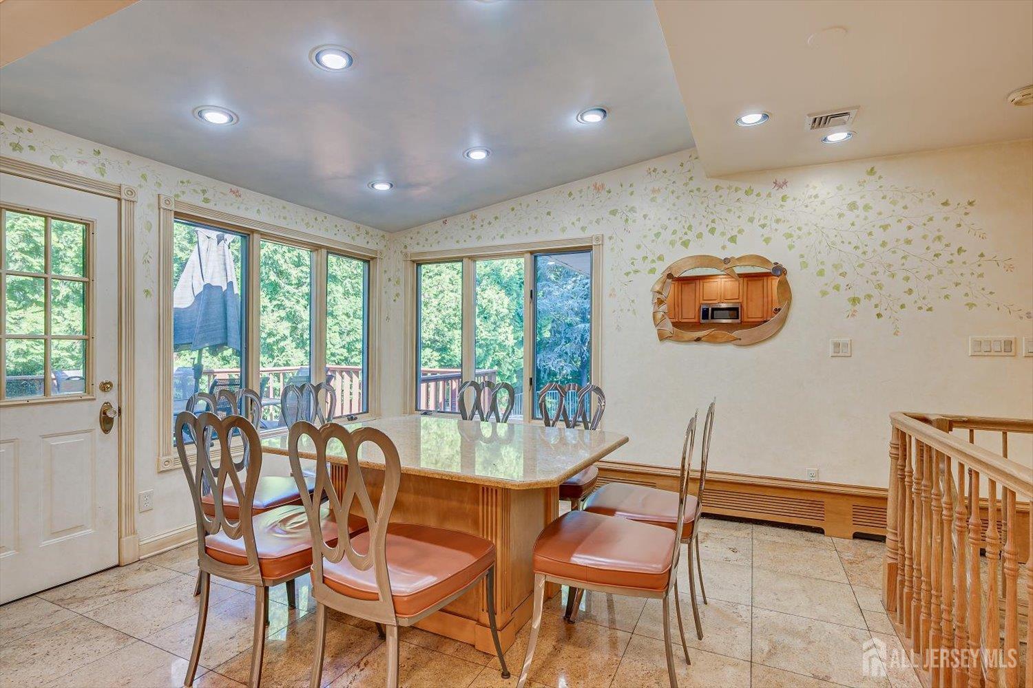 25 Marshall Drive Edison, NJ 08817 - Photo 20 of 68