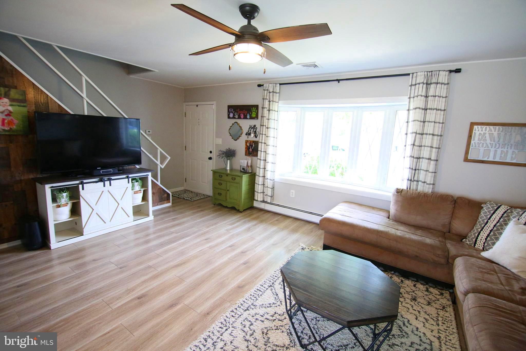 80 Quaker Hill Road Levittown, PA 19057 - Photo 8 of 23 Gallery Image 8