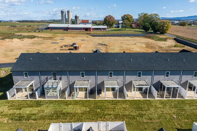 $299,900 | 17 Barnyard Circle, Bridgewater, VA 22812