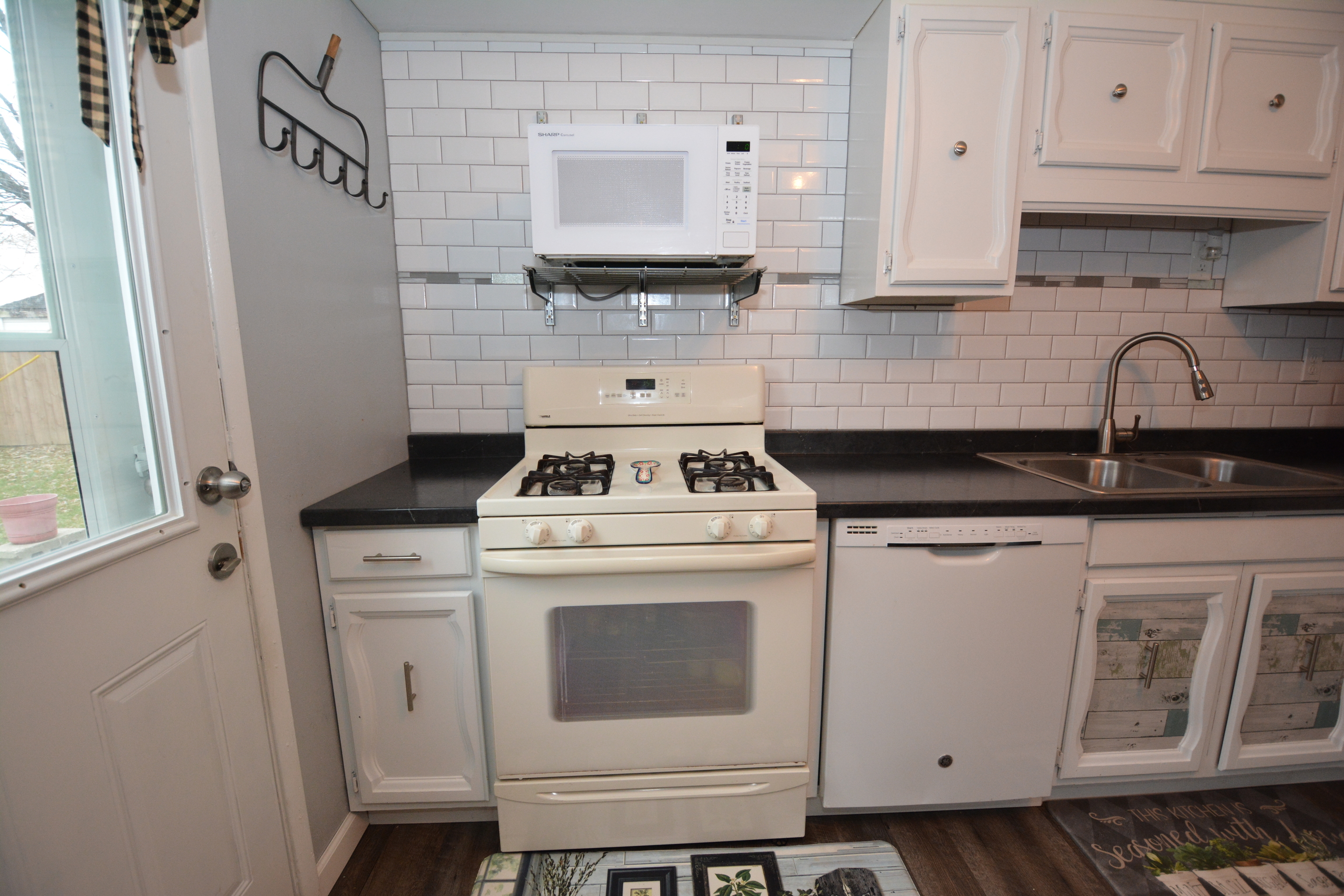 224 Eastman Road Chesterfield, IN 46017 - Photo 6 of 15