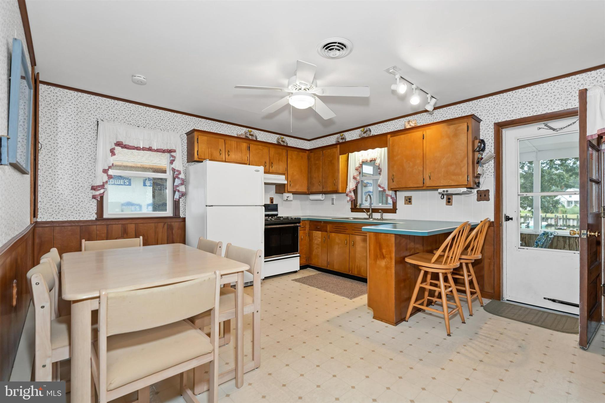 38207 Piney Point Road Ocean View, DE 19970 - Photo 17 of 52 Gallery Image 17