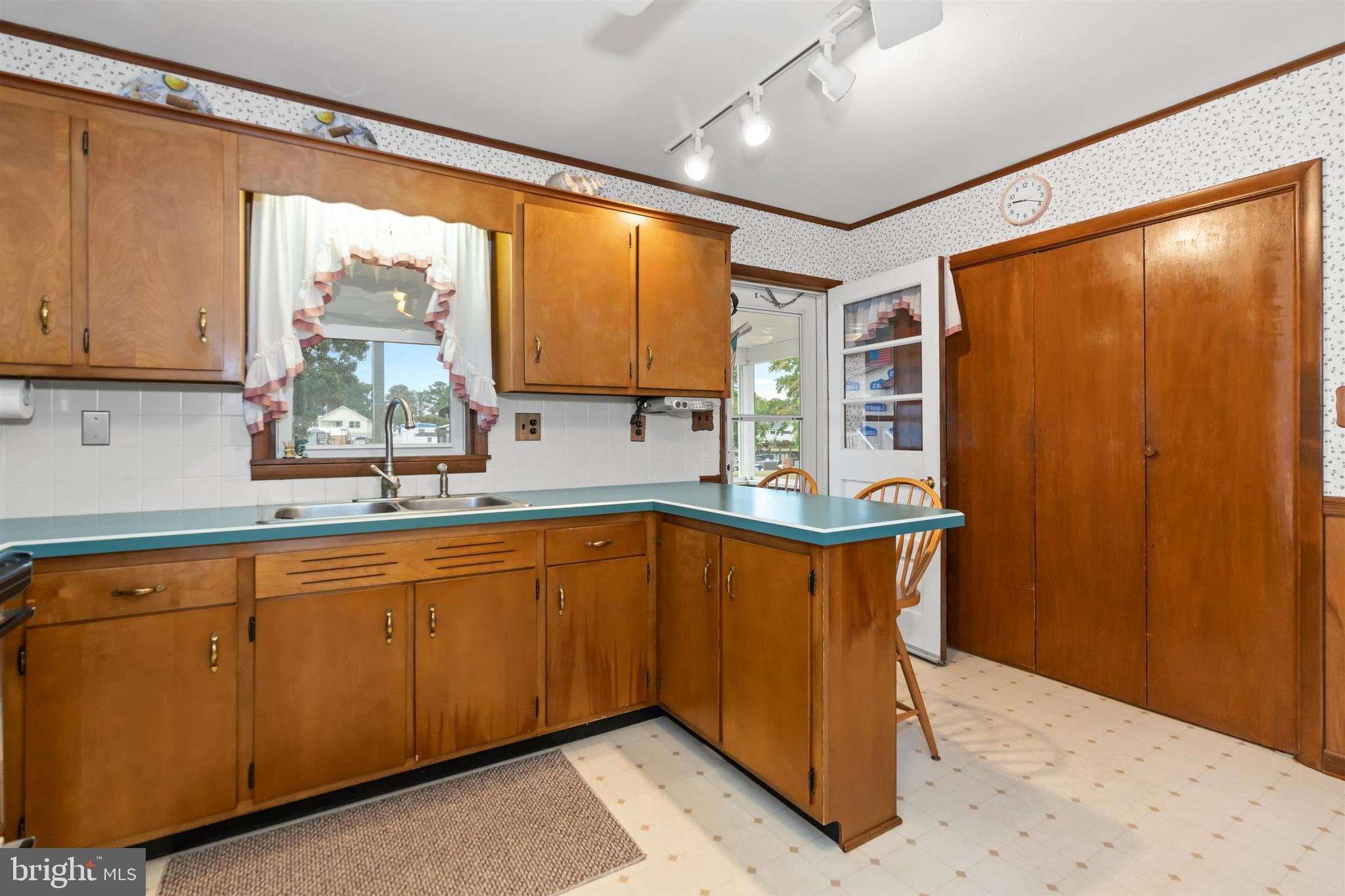 38207 Piney Point Road Ocean View, DE 19970 - Photo 21 of 52 Gallery Image 21