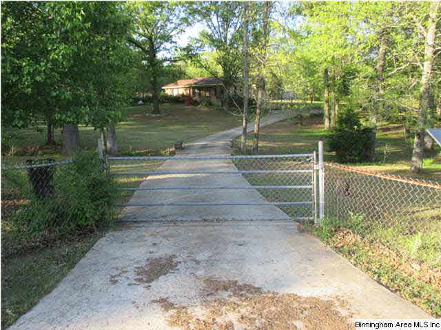 190 Chaley Springs Road Warrior, AL 35180 - Photo 2 of 25
