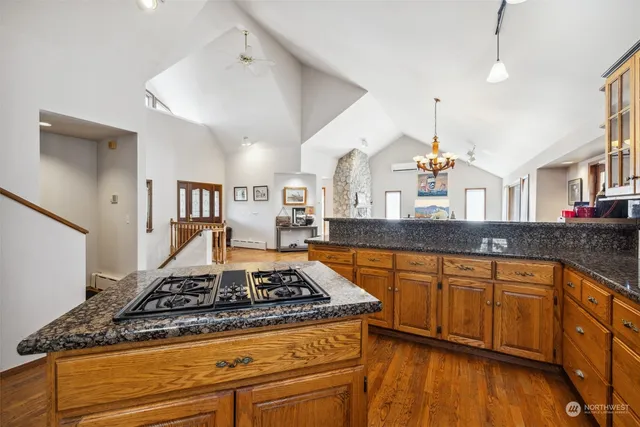 $750,000 | 9009 Martin Avenue Northwest, Silverdale, WA 98383