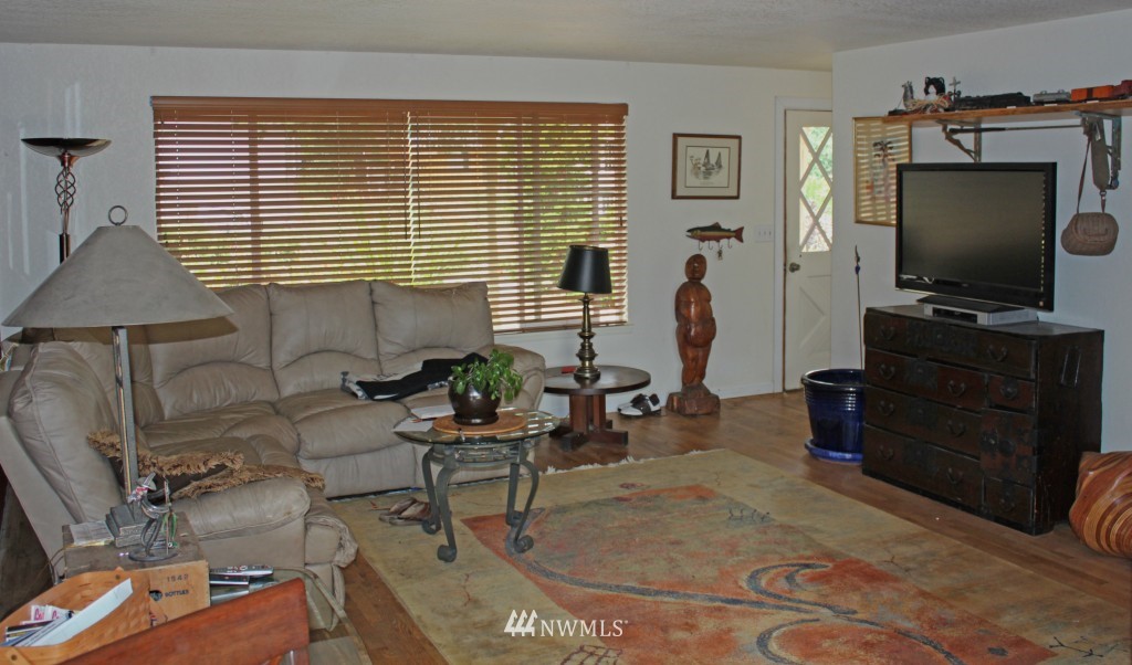 513 Cypress Road Bellingham, WA 98225 - Photo 3 of 7