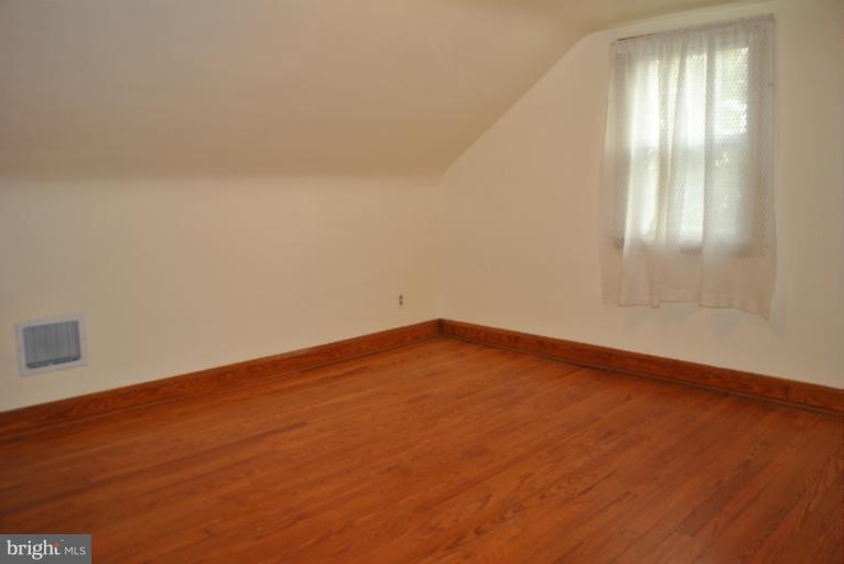 3709 North Point Road Baltimore, MD 21222 - Photo 11 of 19 Bedroom