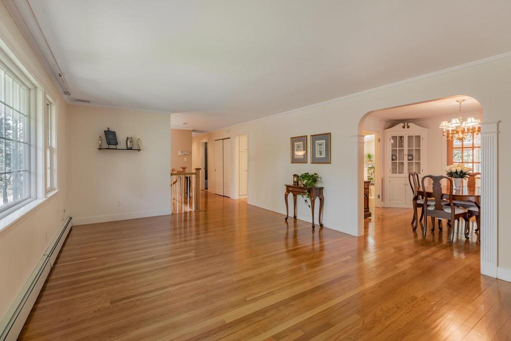 28 Johnson Road Winchester, MA 01890 - Photo 7 of 32 Gallery Image 7