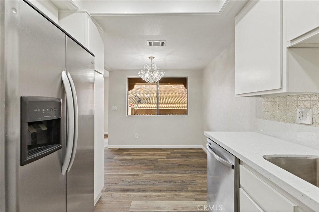 2352 Altisma Way, Unit 4 Carlsbad, CA 92009 - Photo 7 of 32