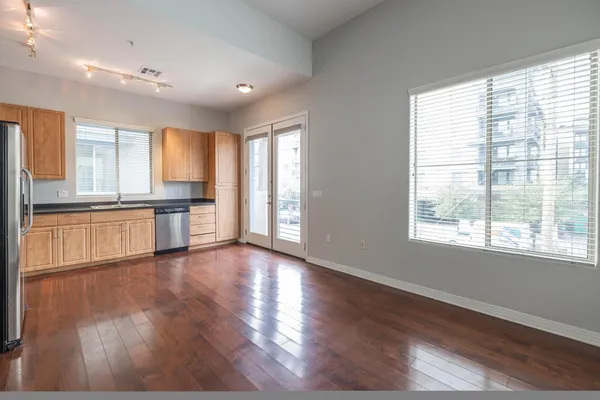 $2,550 | 615 East Portland Street, Unit 125, Phoenix, AZ 85004