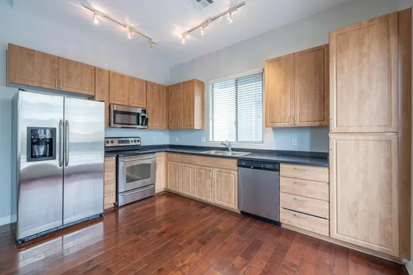 $2,550 | 615 East Portland Street, Unit 125, Phoenix, AZ 85004