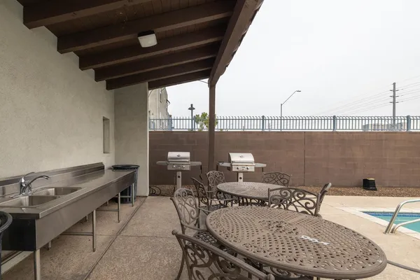 $2,550 | 615 East Portland Street, Unit 125, Phoenix, AZ 85004