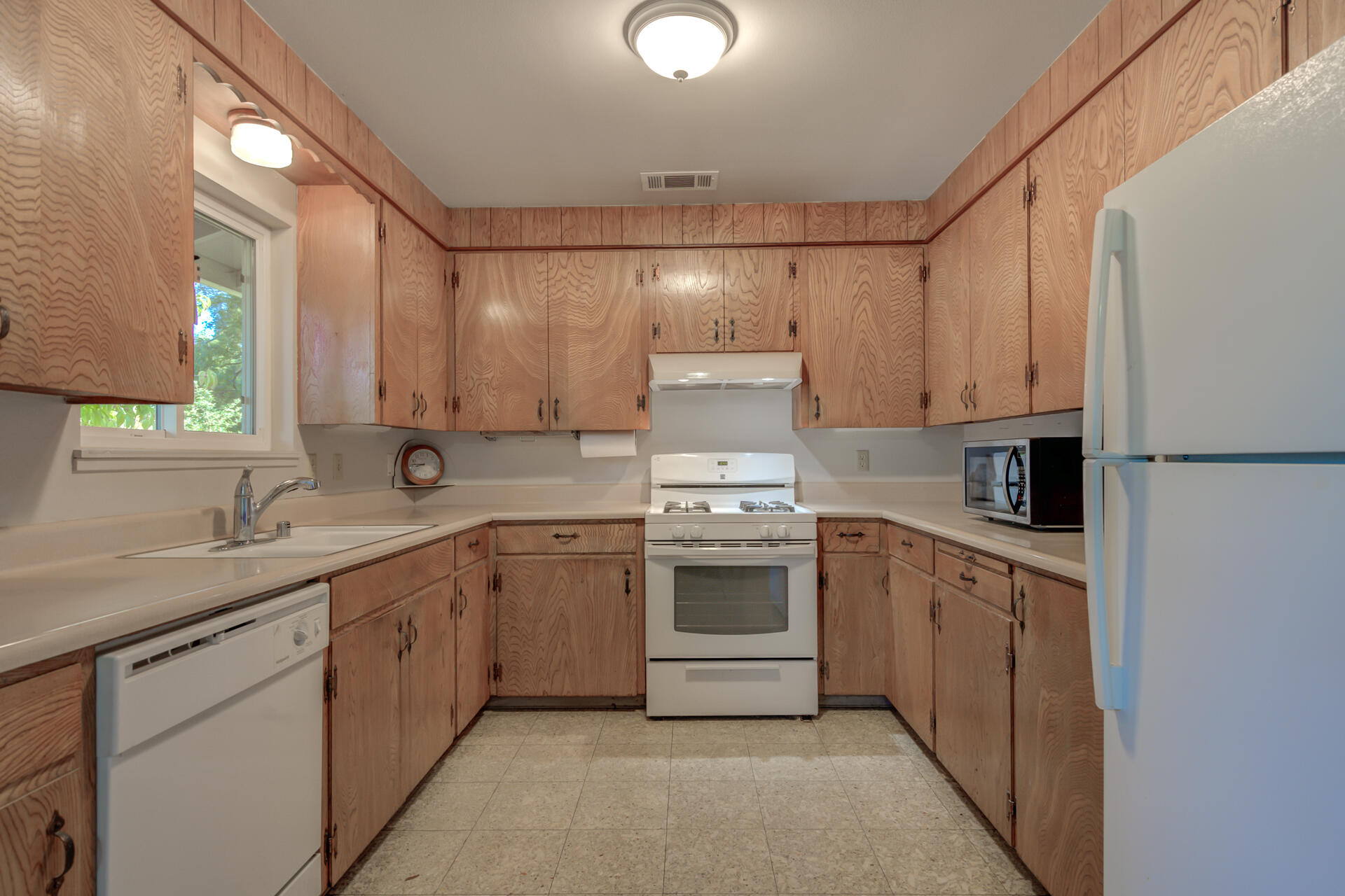 3250 Rupert Road Anderson, CA 96007 - Photo 24 of 39 3250RupertRoad-10