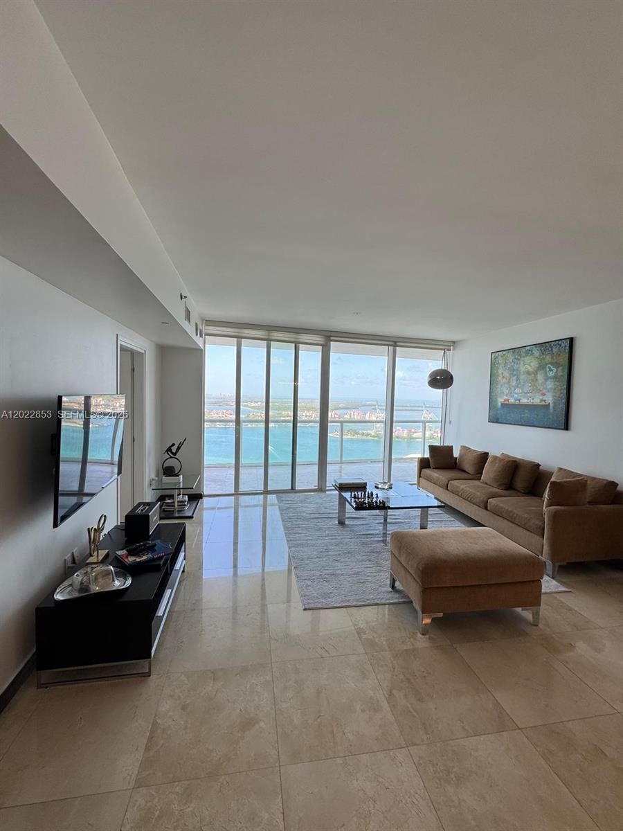 450 Alton Road, Unit 3505 Miami Beach, FL 33139 - Photo 11 of 14
