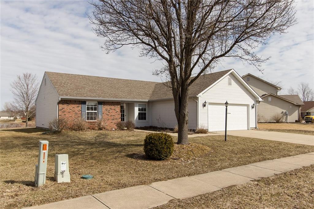 9942 Herald Square Fishers, IN 46038 - Photo 2 of 29 Gallery Image 2