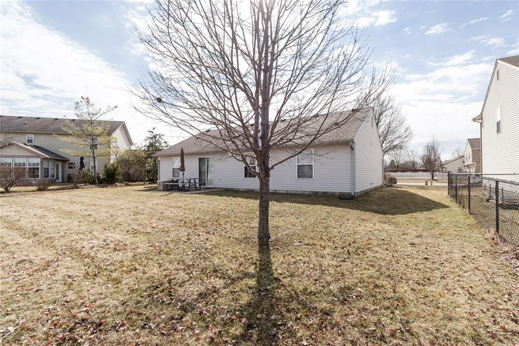 9942 Herald Square Fishers, IN 46038 - Photo 26 of 29 Gallery Image 26