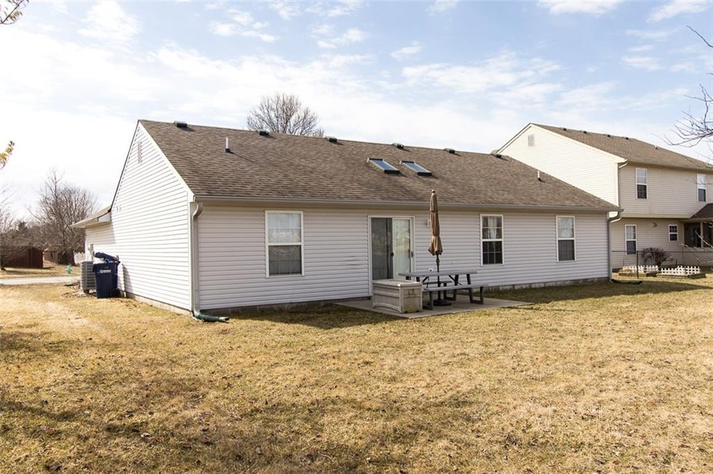 9942 Herald Square Fishers, IN 46038 - Photo 28 of 29 Gallery Image 28
