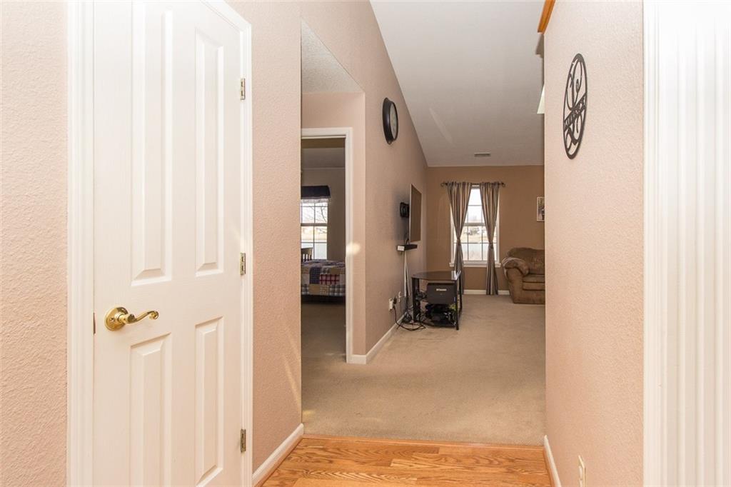 9942 Herald Square Fishers, IN 46038 - Photo 4 of 29 Gallery Image 4