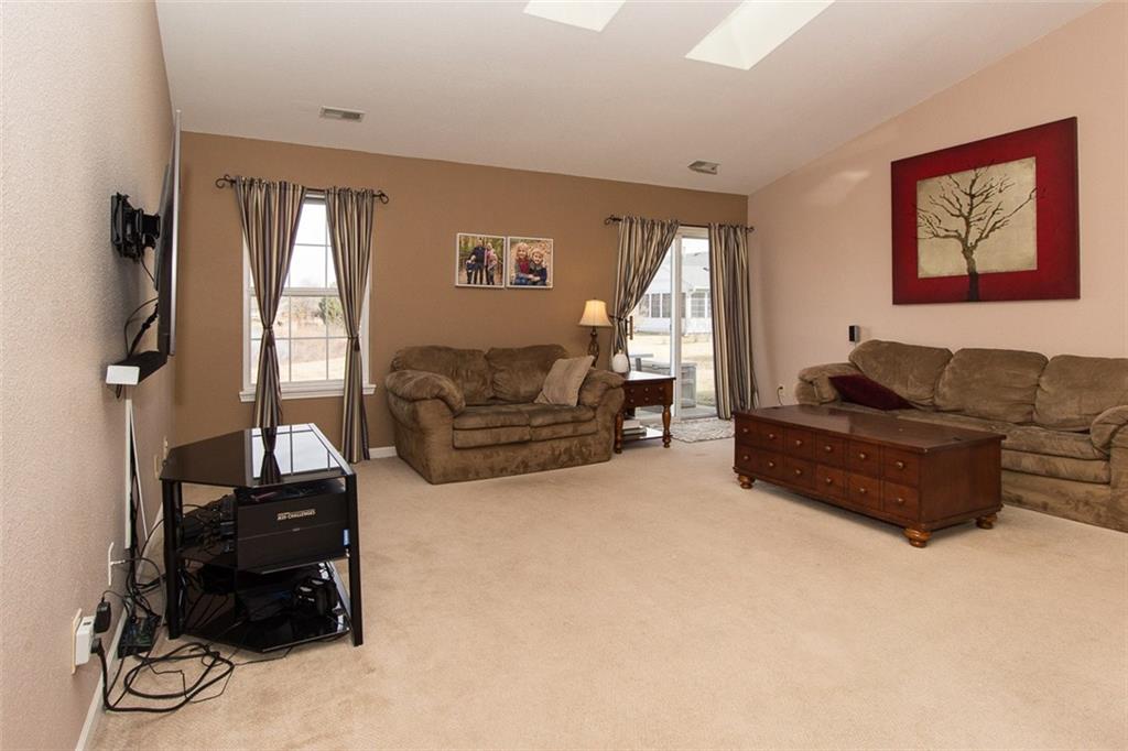 9942 Herald Square Fishers, IN 46038 - Photo 5 of 29 Gallery Image 5