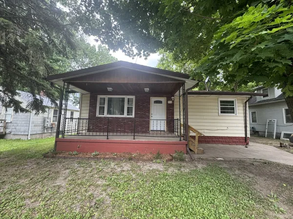 $88,000 | 513 Griswold Avenue, Sterling, IL 61081