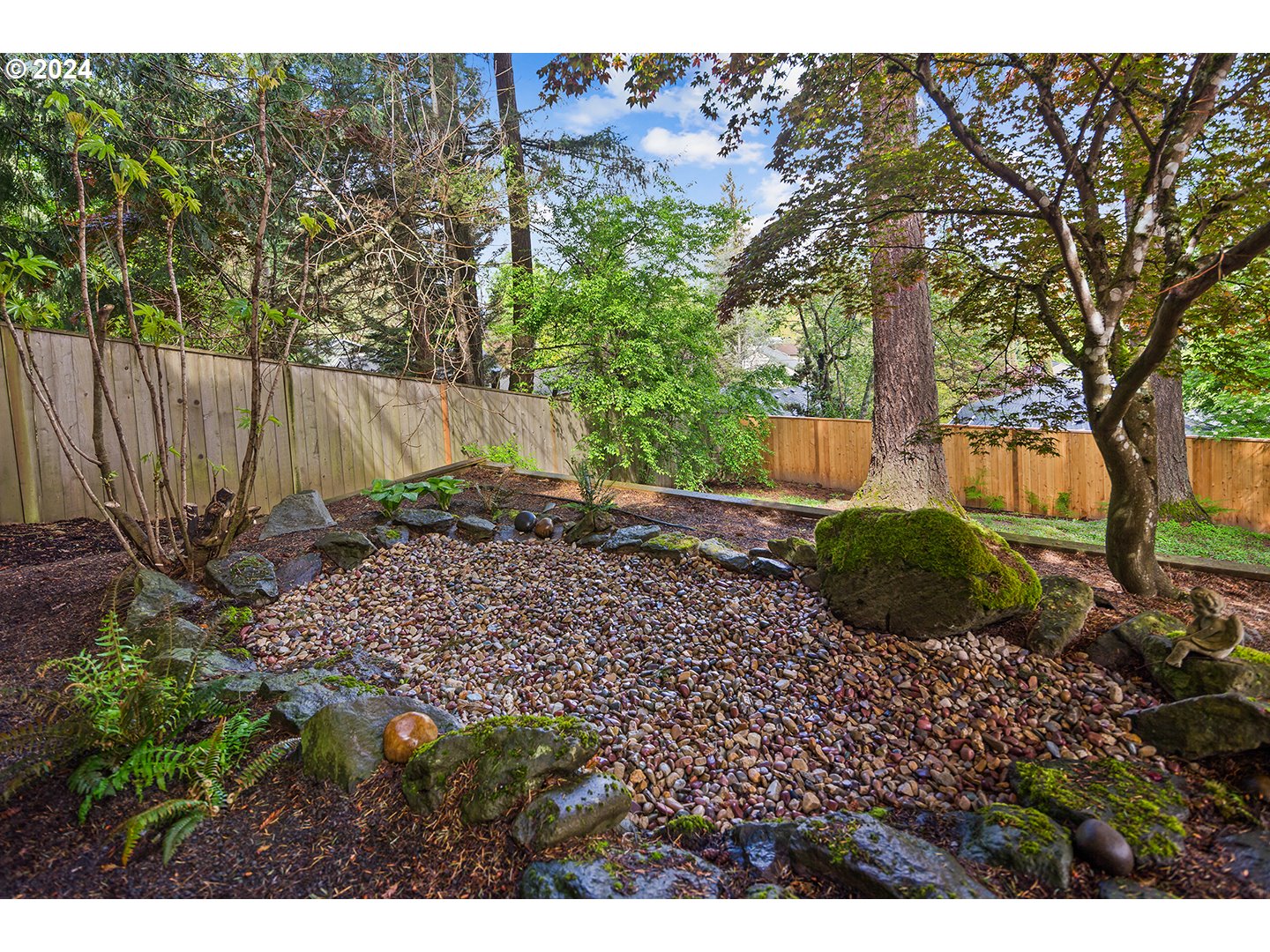 4243 Southwest Stephenson Street Portland, OR 97219 - Photo 44 of 48 a view of outdoor space and garden