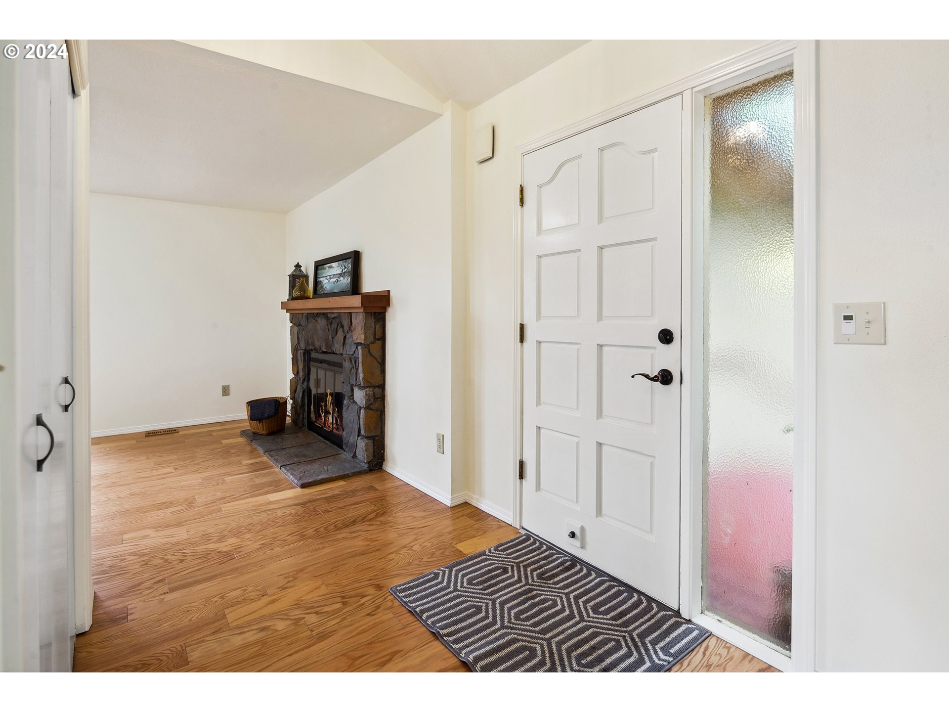 4243 Southwest Stephenson Street Portland, OR 97219 - Photo 5 of 48 a view of a livingroom with furniture and an empty room