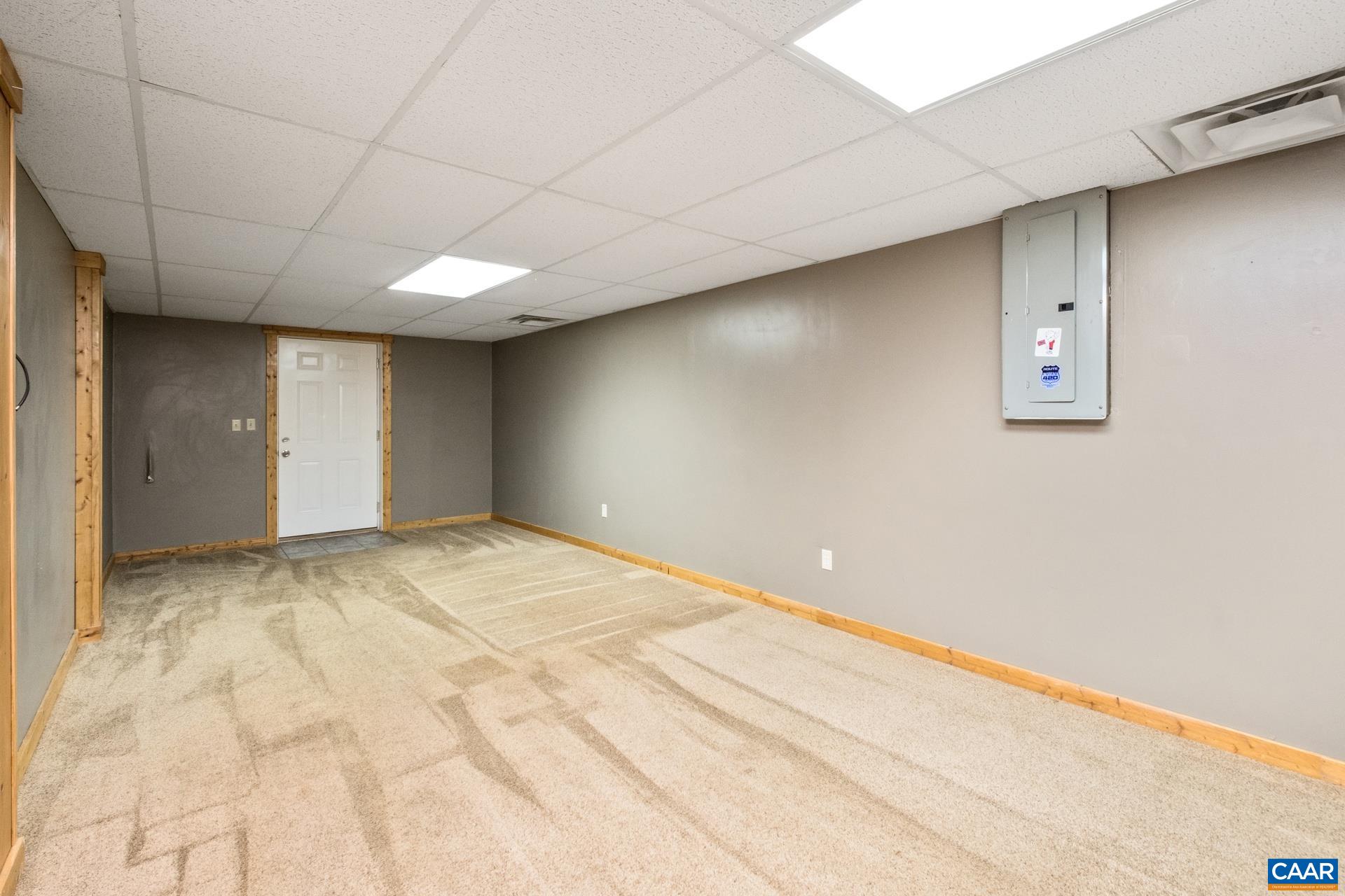 206 Buckboard Road Waynesboro, VA 22980 - Photo 16 of 36 Gallery Image 16