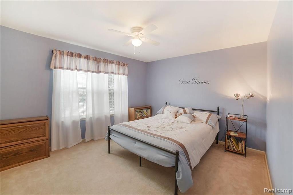 1227 Arms Court Rochester Hills, MI 48307 - Photo 18 of 37
