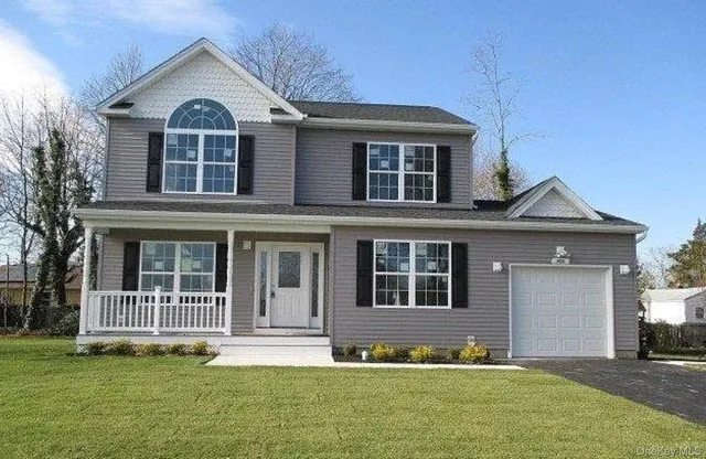 $599,999 | 608 Bayview Avenue, Bellport, NY 11713