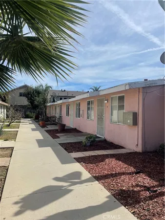 $2,000 | 528 Cherry, Unit C, Long Beach, CA 90802
