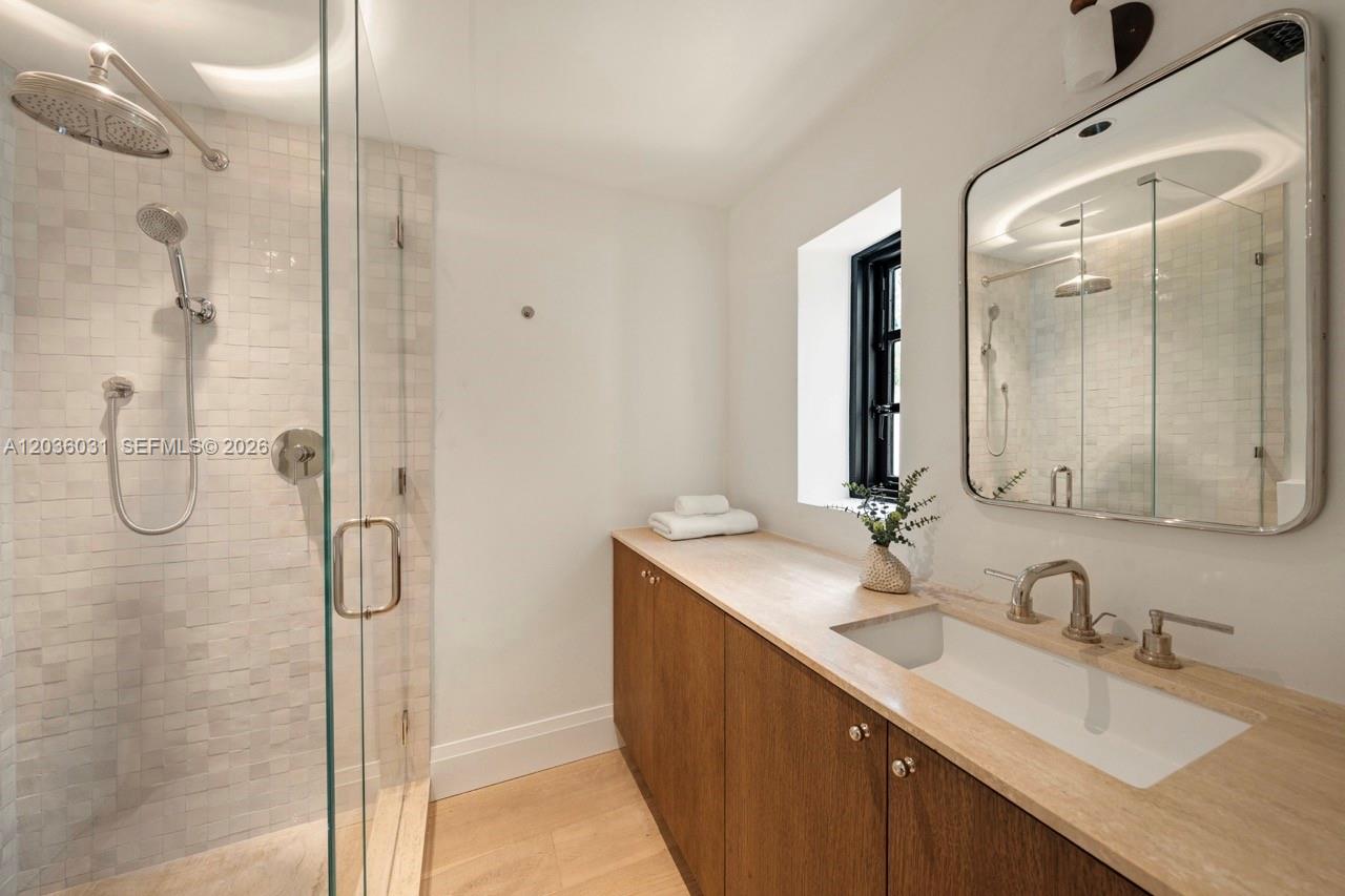 4727 North Bay Road Miami Beach, FL 33140 - Photo 41 of 64 Gallery Image 41