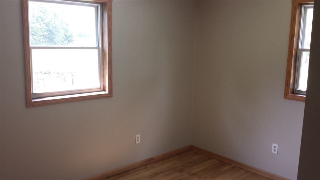 6590 Beal Road Vincennes, IN 47591 - Photo 8 of 20 Gallery Image 8