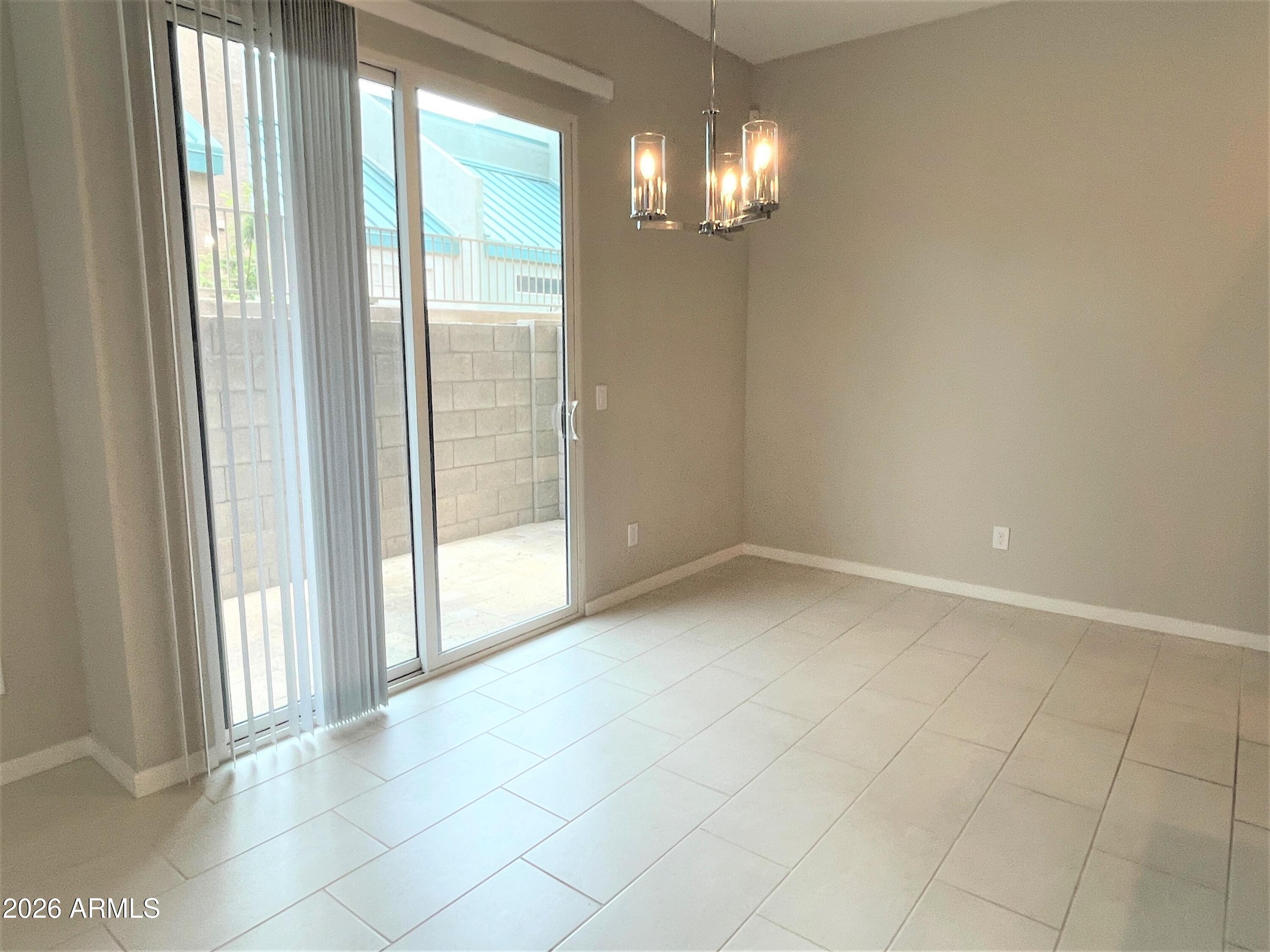 901 South Smith Road, Unit 1047 Tempe, AZ 85281 - Photo 7 of 20 IMG_5932