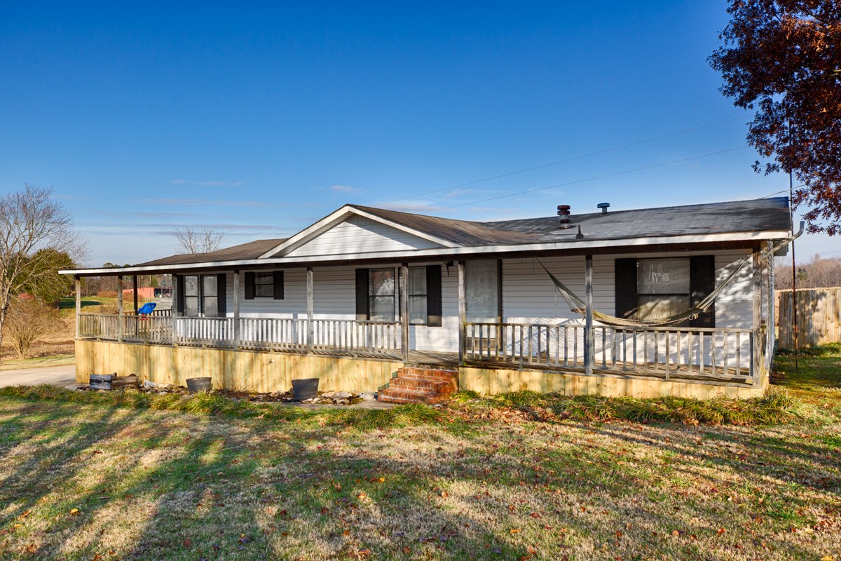 1919 Pleasant Hill Road Prospect, TN 38477 - Photo 2 of 24 a view of a house with a swimming pool