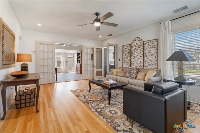 $1,650 | 803 Bismark Street, Seguin, TX 78155