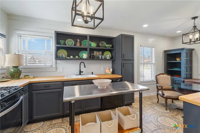 $1,650 | 803 Bismark Street, Seguin, TX 78155