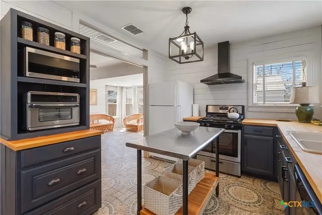 $1,650 | 803 Bismark Street, Seguin, TX 78155