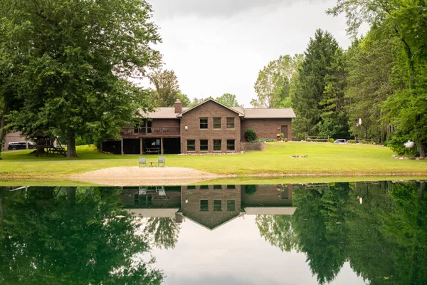 $1,300,000 | 10133 West Allen Road, Fowlerville, MI 48836